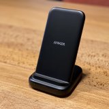 【Anker PowerWave 10 Stand with 2 USB-A Ports レビュー】Qi認証ワイヤレス充電とUSB充電が同時にできる便利なモバイル端末用充電器