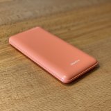 【cheero Flat 10000mAh レビュー】3タイプのUSBポートを完備したパステルカラーが可愛い大容量薄型モバイルバッテリー【CHE-112】